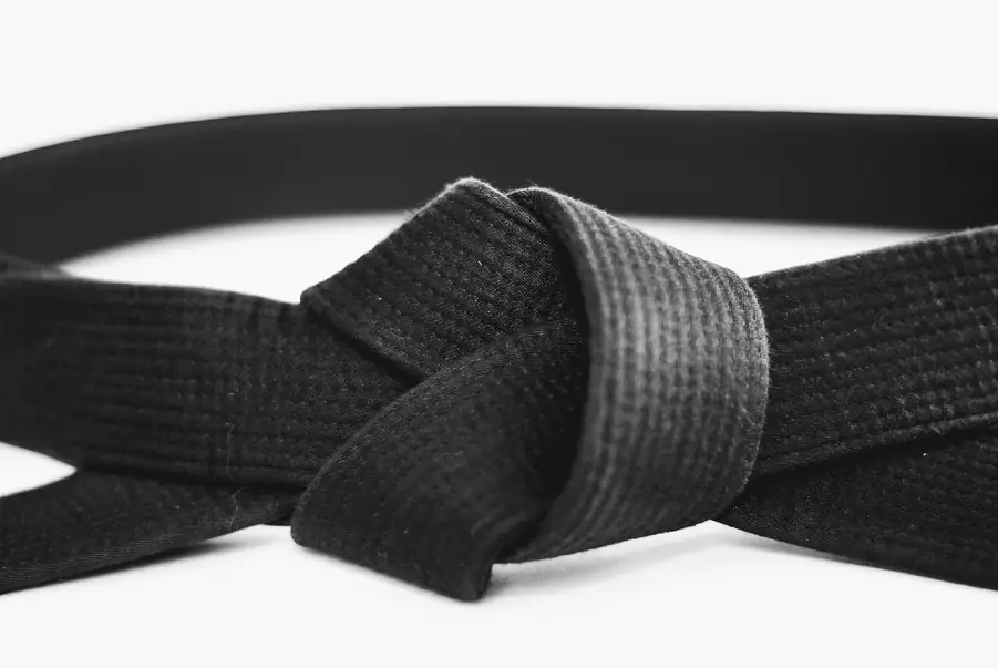 ¿Cuánto tiempo lleva obtener un cinturón negro en kárate?